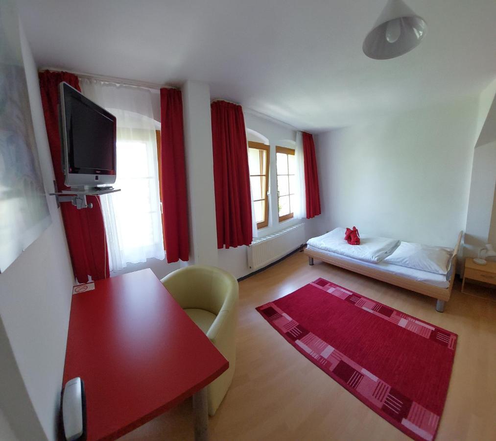 Picobello Pension Görlitz Extérieur photo