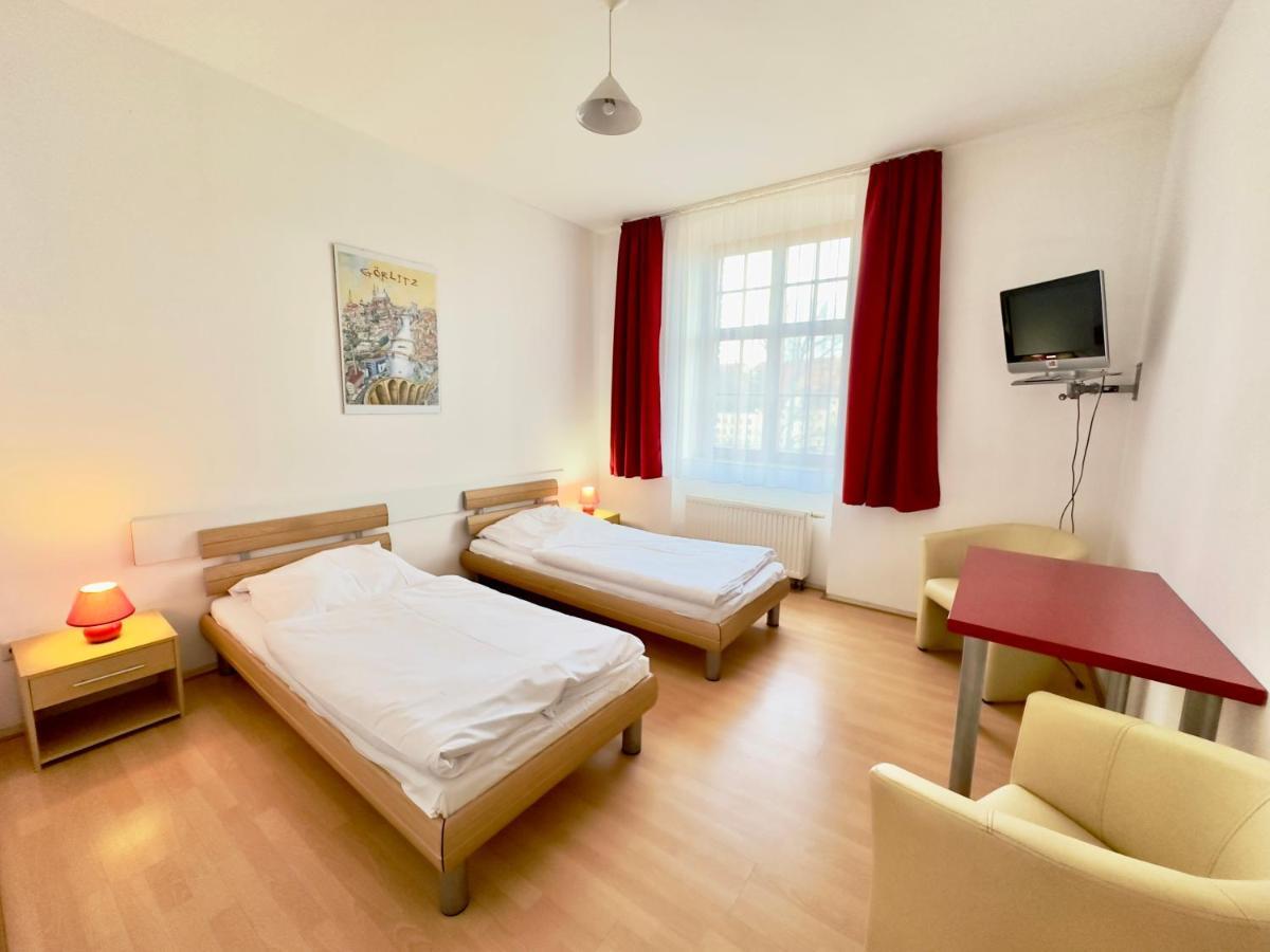 Picobello Pension Görlitz Extérieur photo