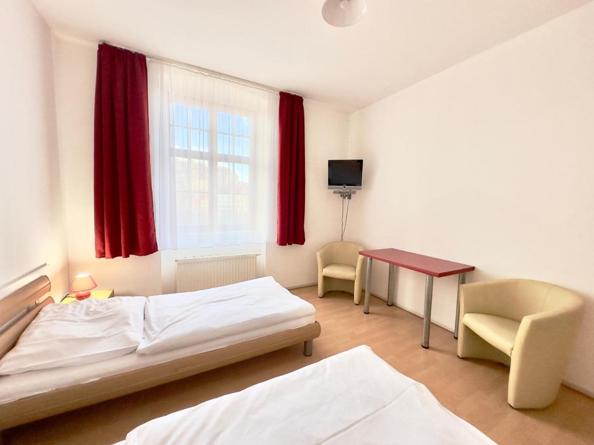 Picobello Pension Görlitz Extérieur photo