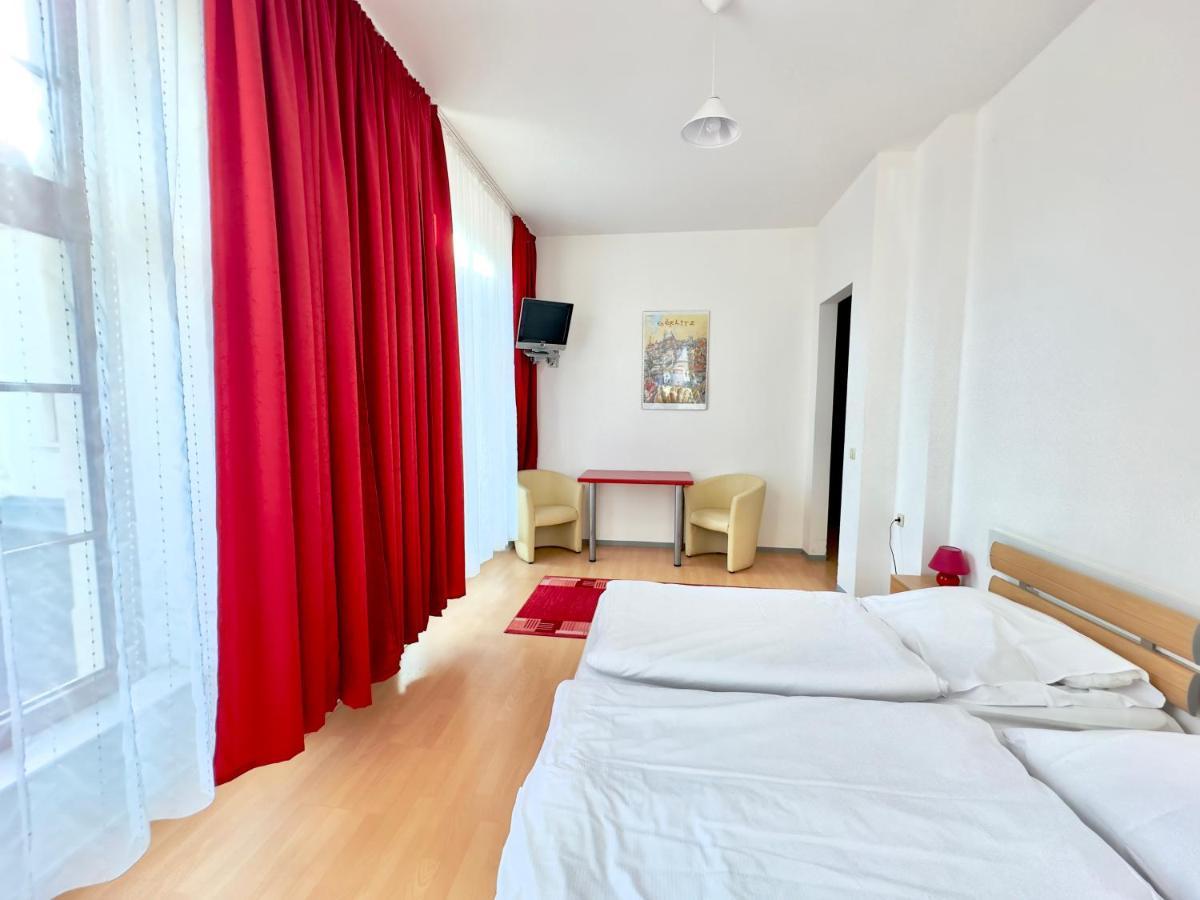 Picobello Pension Görlitz Extérieur photo