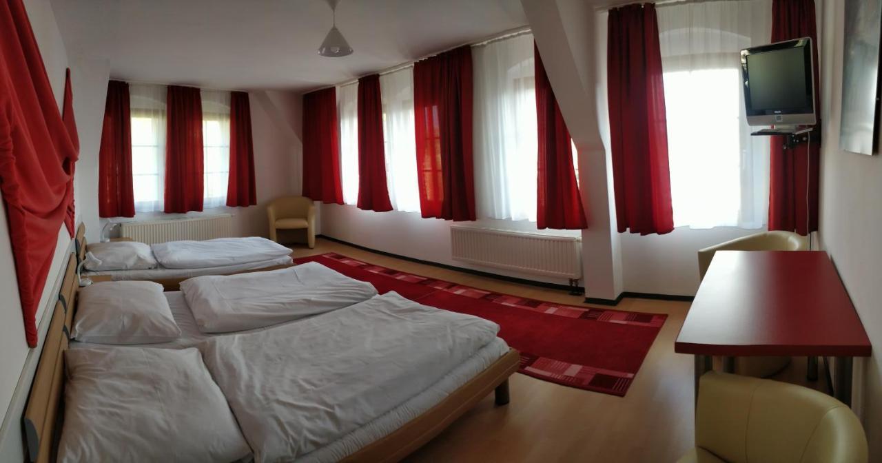 Picobello Pension Görlitz Extérieur photo